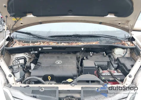 2011 Toyota Sienna Xle V6 z USA, uszkodzony, nr VIN 5TDYK3DC0BS092861